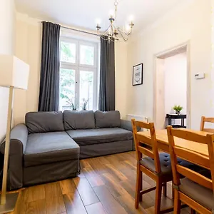 https://apartamenty-przy-plazy.sopothotels.com