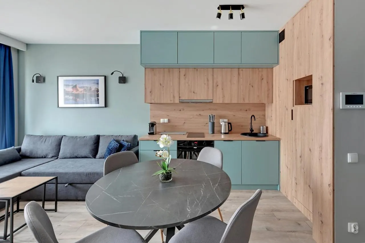 Rentplanet - Apartamenty Chlebova Gdaňsk 3*,